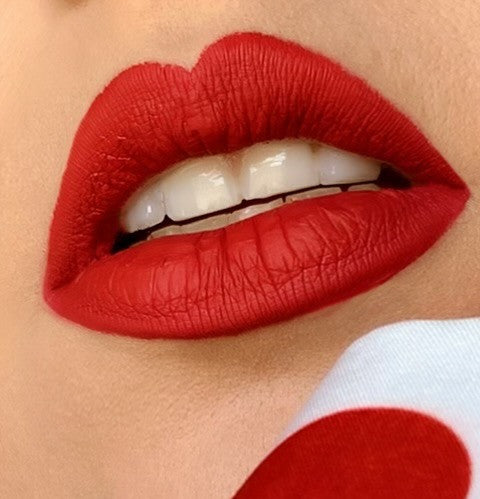 Long-Lasting Matte Liquid Lipstick - Waterproof Formula